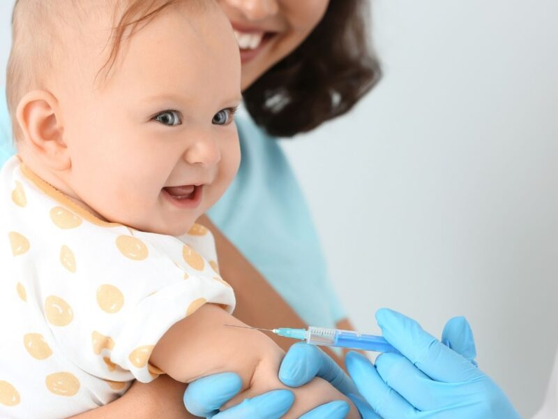 Bebek ve Çocuklarda Aşı Takibi