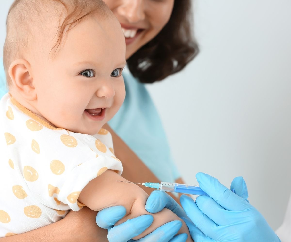 Bebek ve Çocuklarda Aşı Takibi