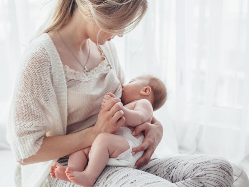 Yenidoğan Beslenme Değerlendirmesi ve Emzirme Danışmanlığı